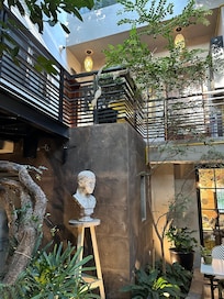 Inner atrium