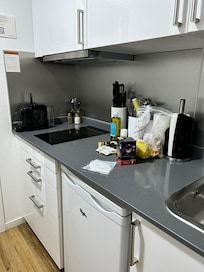 The kitchen design here was awkward. No outlet for appliances on the bench...tiny sink that did not fit plates and pots!