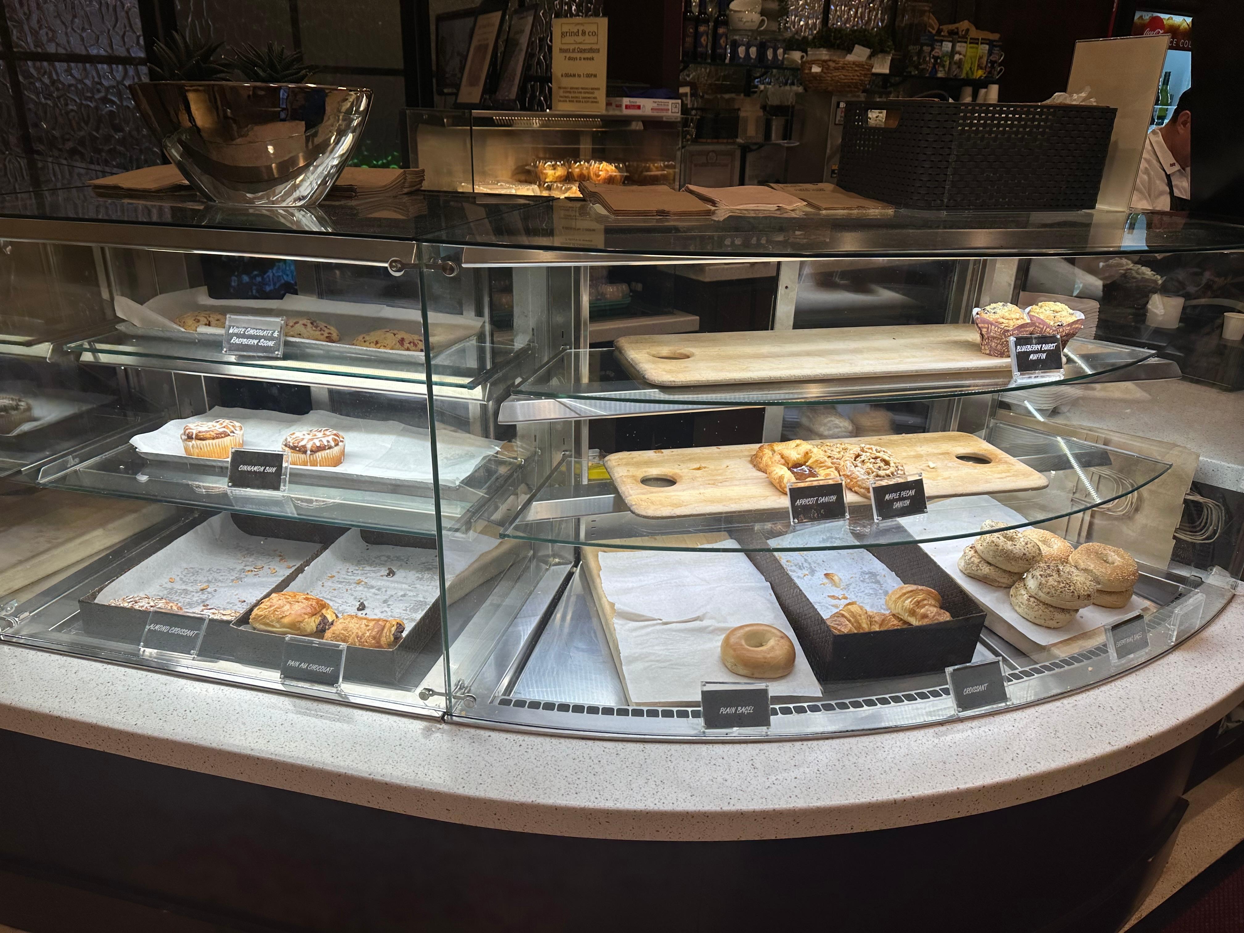 Poucas opções de café da manha