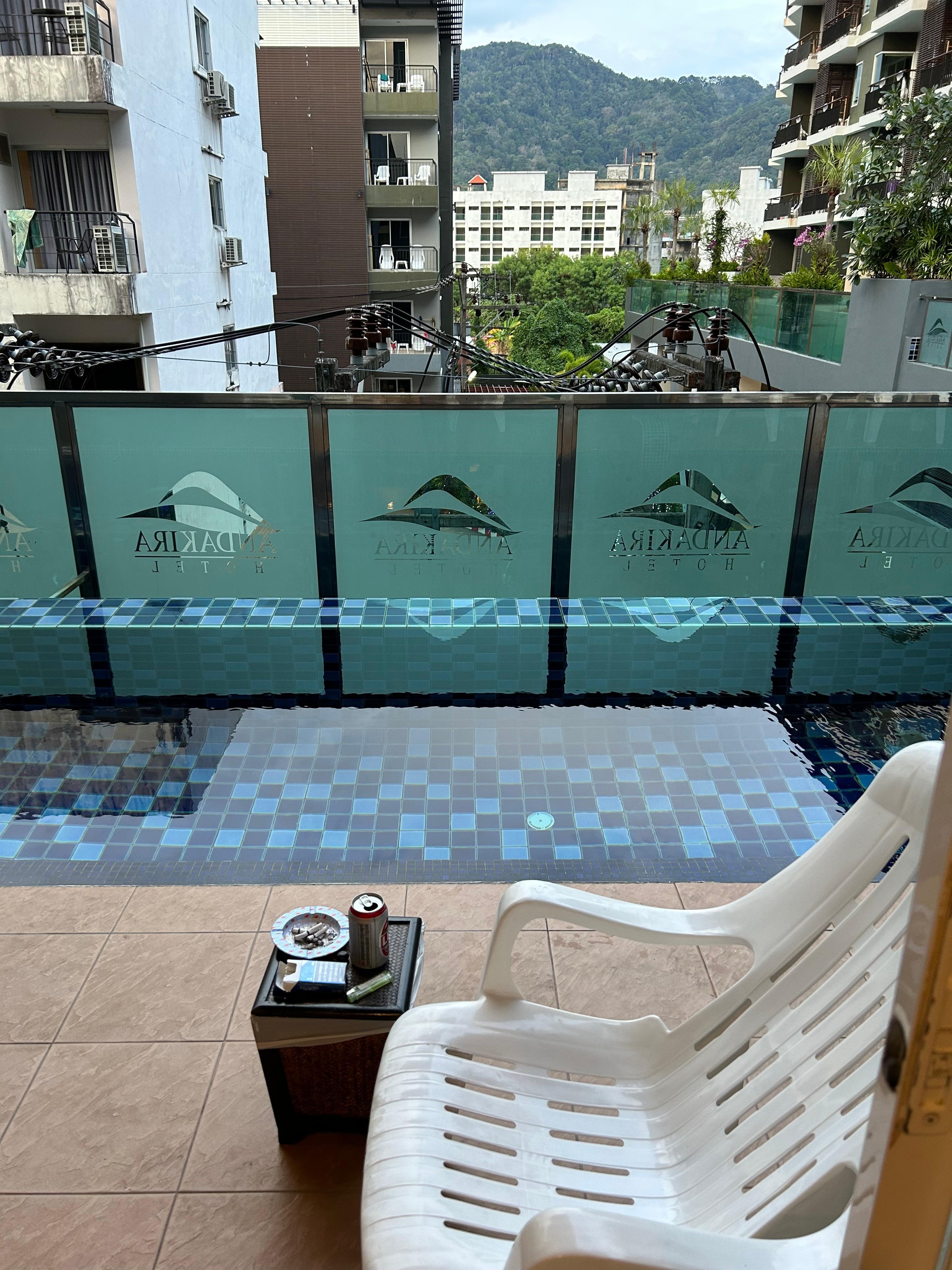 ベランダはタバコオッケー