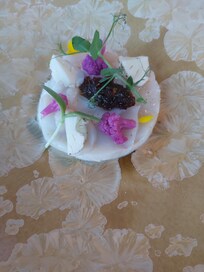 Restaurant top