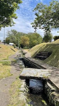 Athol Park gegenüber