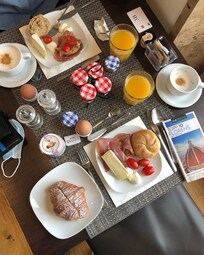 Frukostbuffé! Färskt och fräscht.