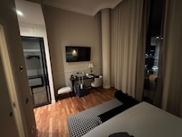 Port view room