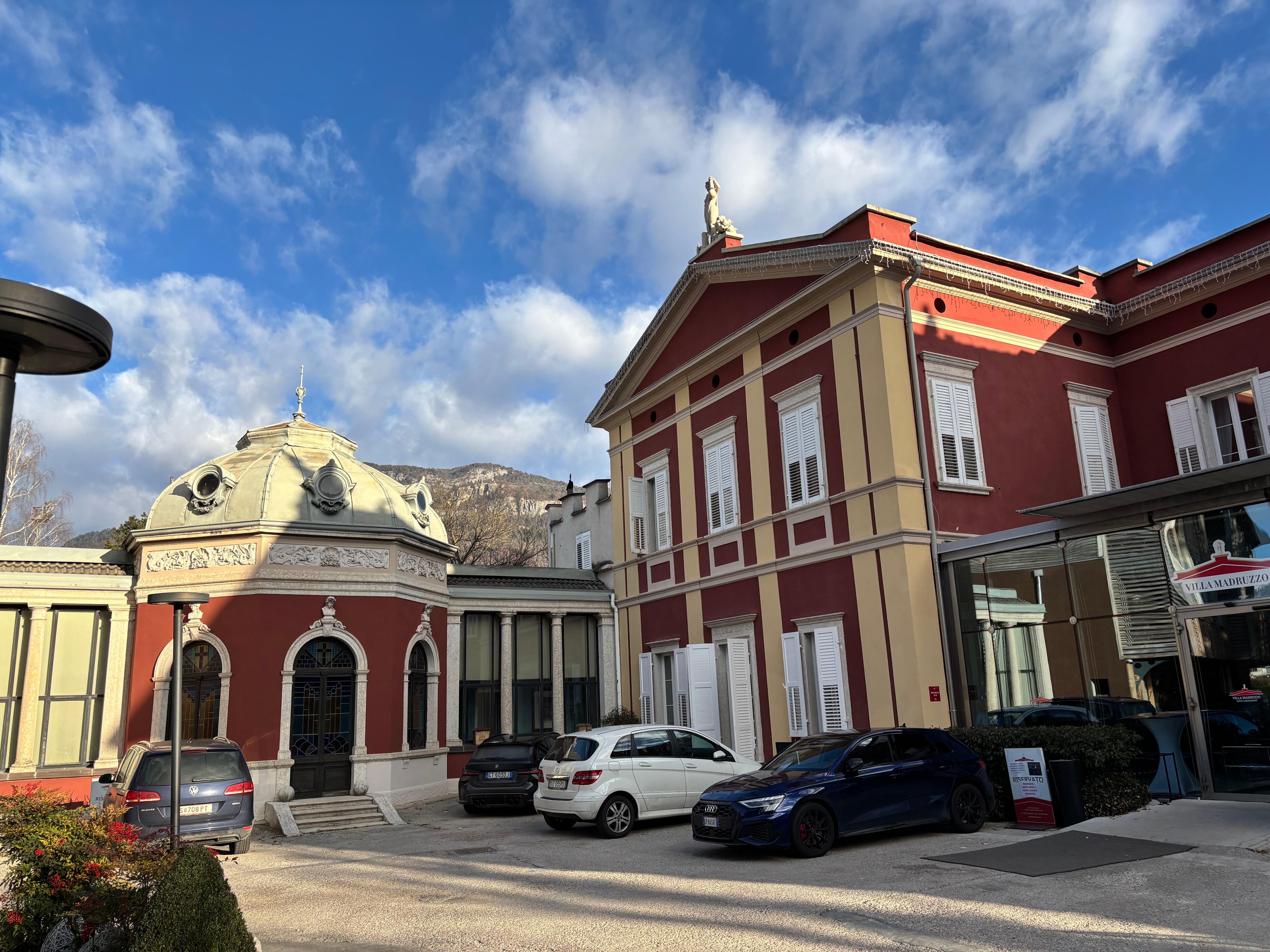 Fachada do hotel