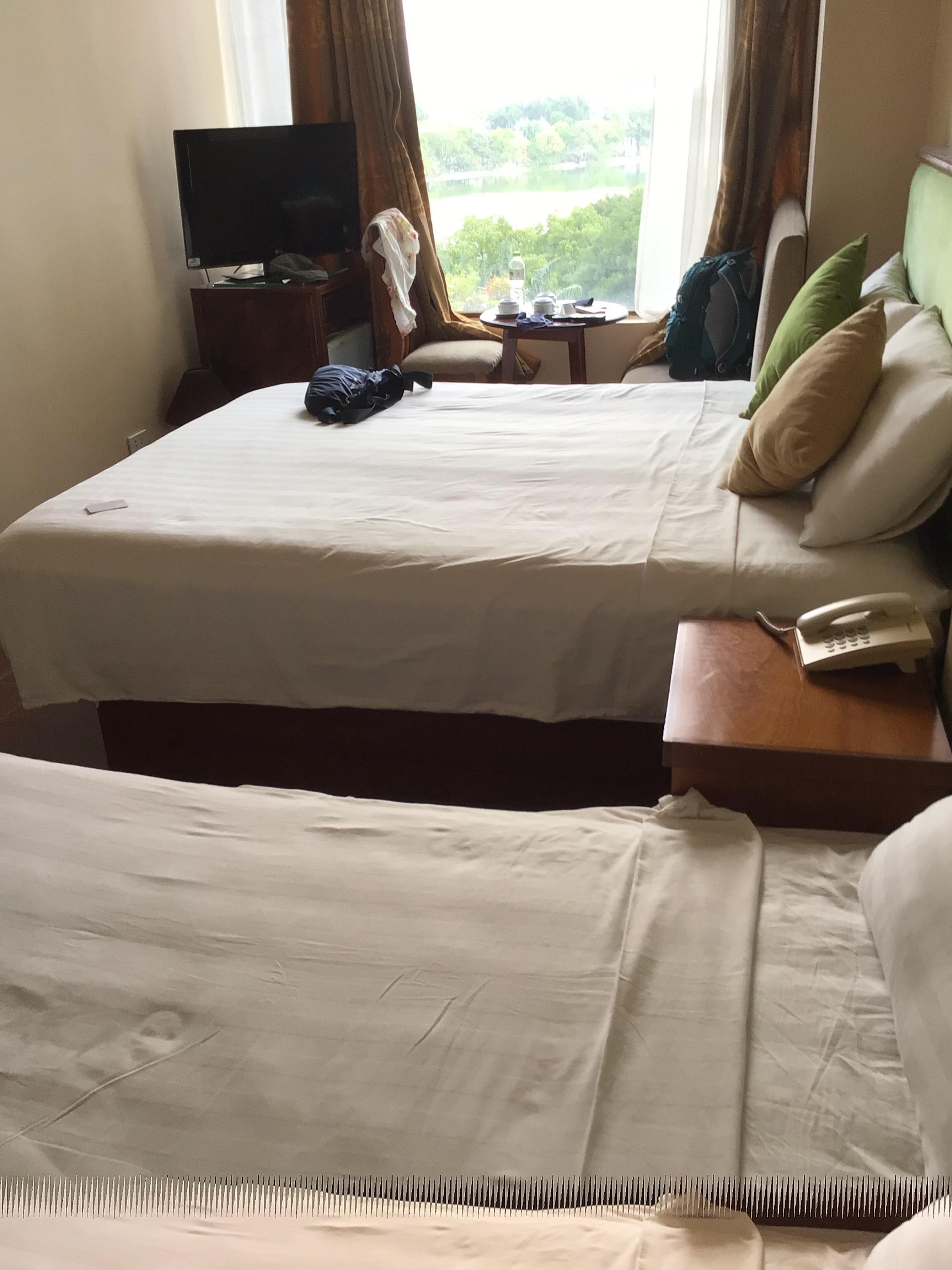 レイクビューの部屋。最上階でしたがエレベーターは6階までなので階段で7階へ