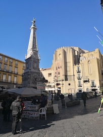 Place juste à côté de l'hôtel