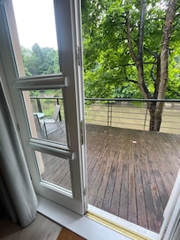 Fresh air and relaxing place to rest.