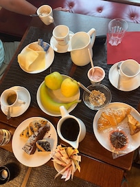 The breakfast
