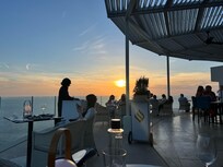 Sunset Lounge