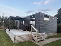 Kiwi Cabin