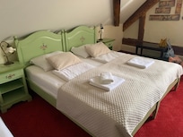 The twin bed