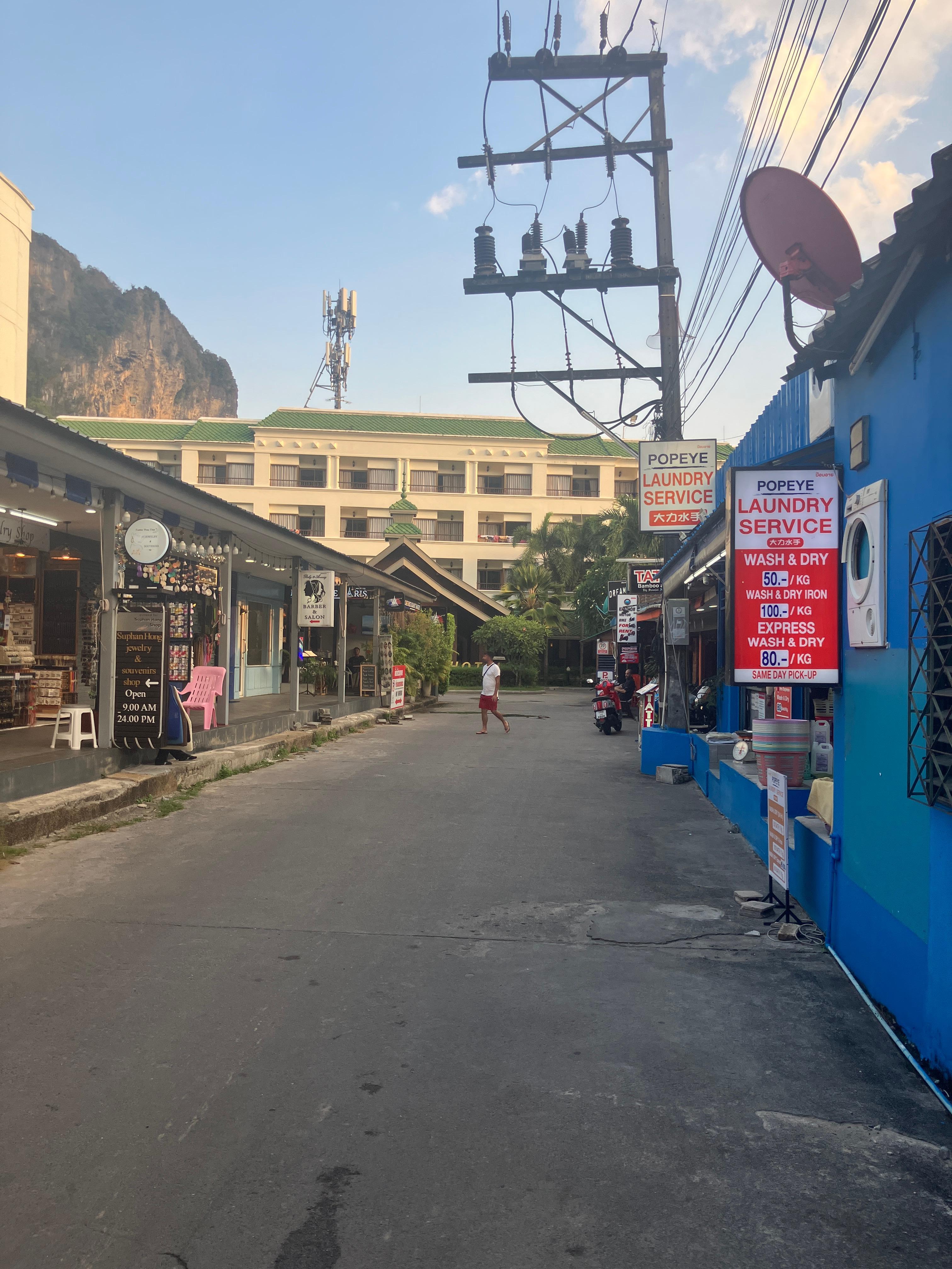 Road leading to hotel.