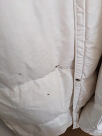 Tâches sur la couette