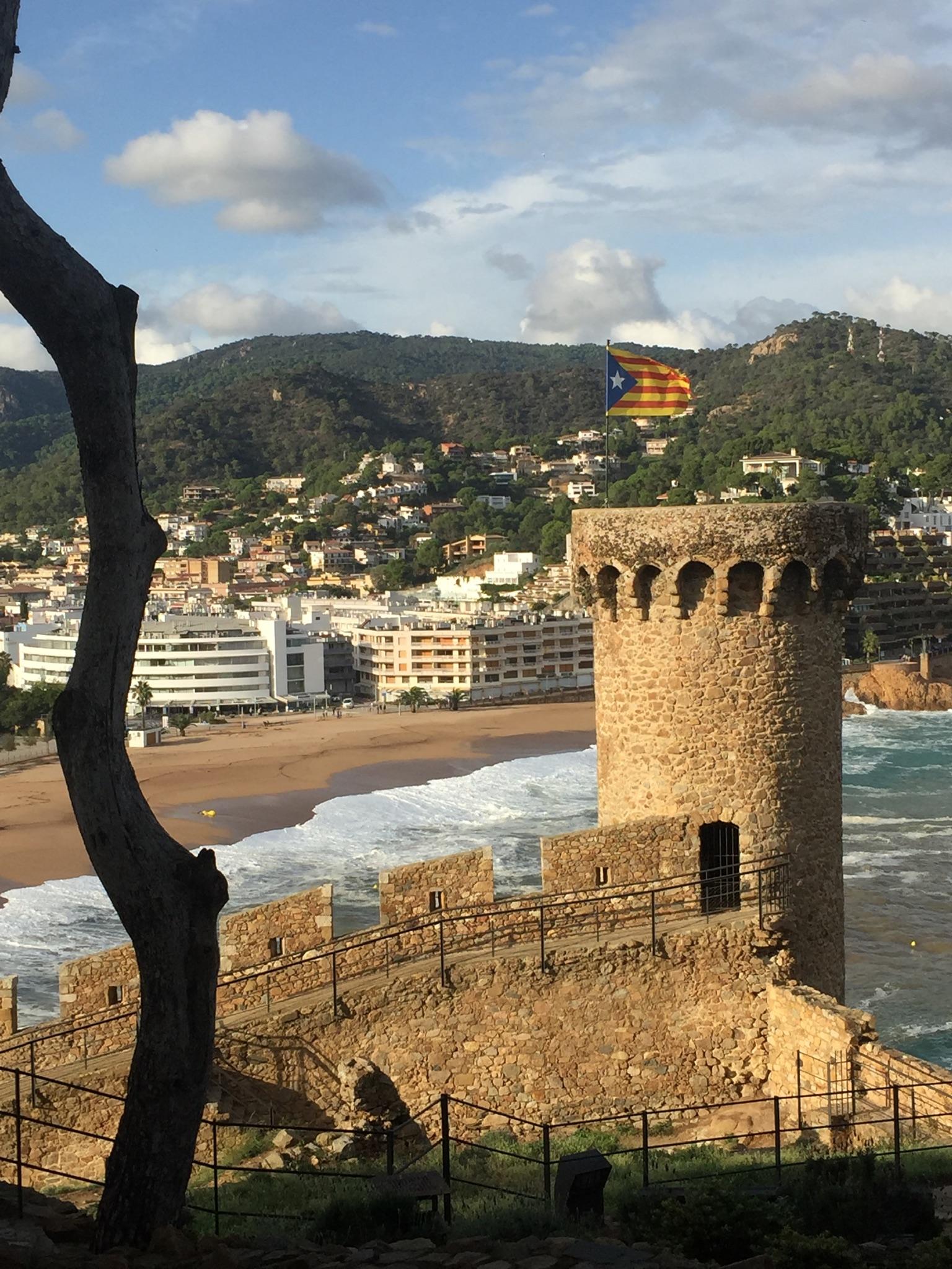 Sur les hauts de Tossa vieille ville