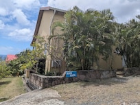 Front of Kaye Coco