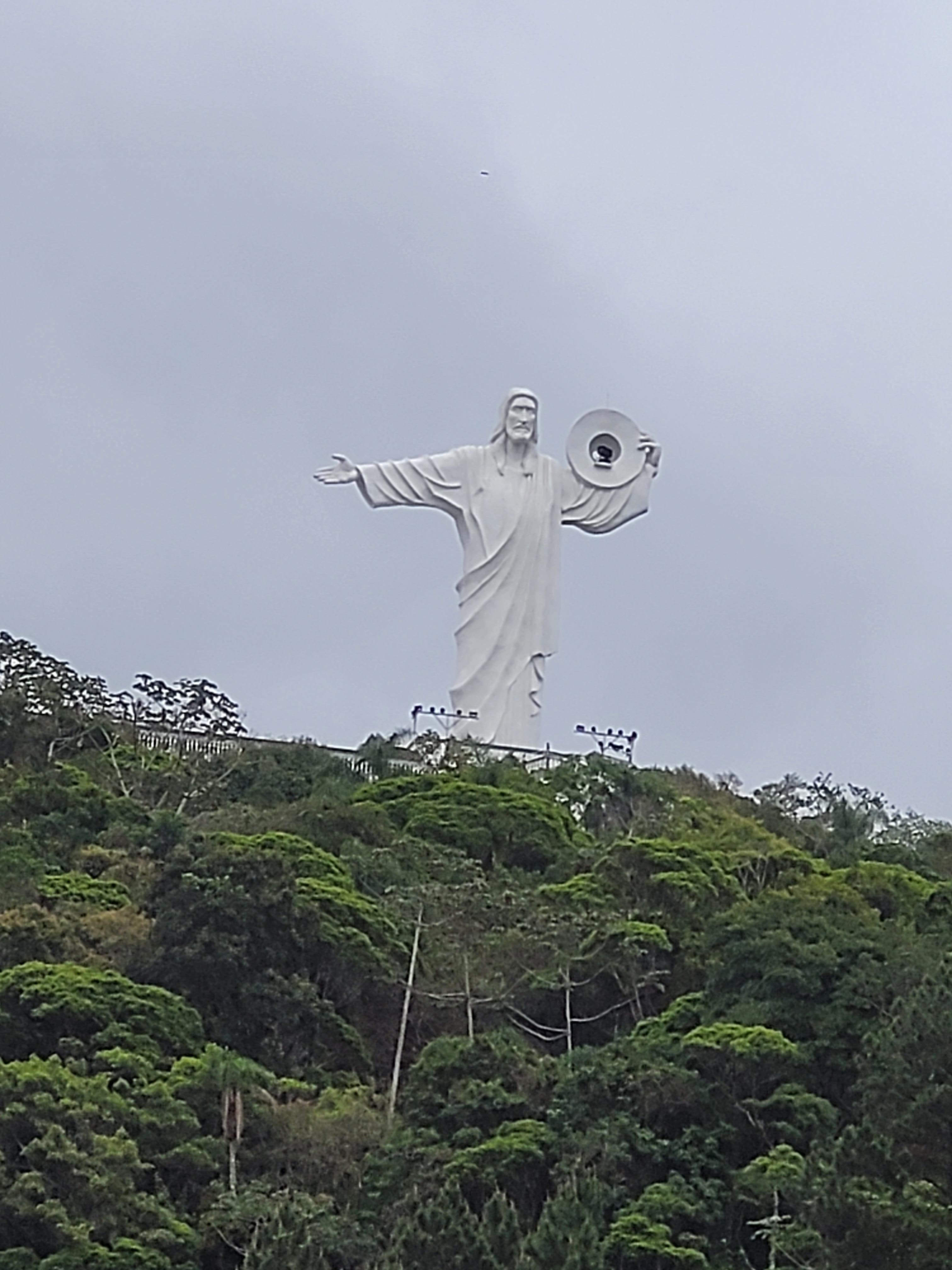 Cristo Luz on the hill