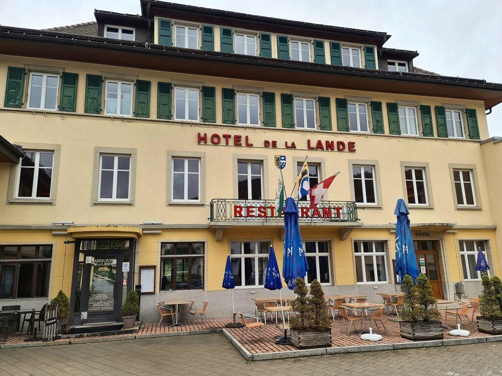 Zentral am Dorplatz