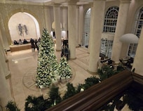 the lobby 26/12/2024