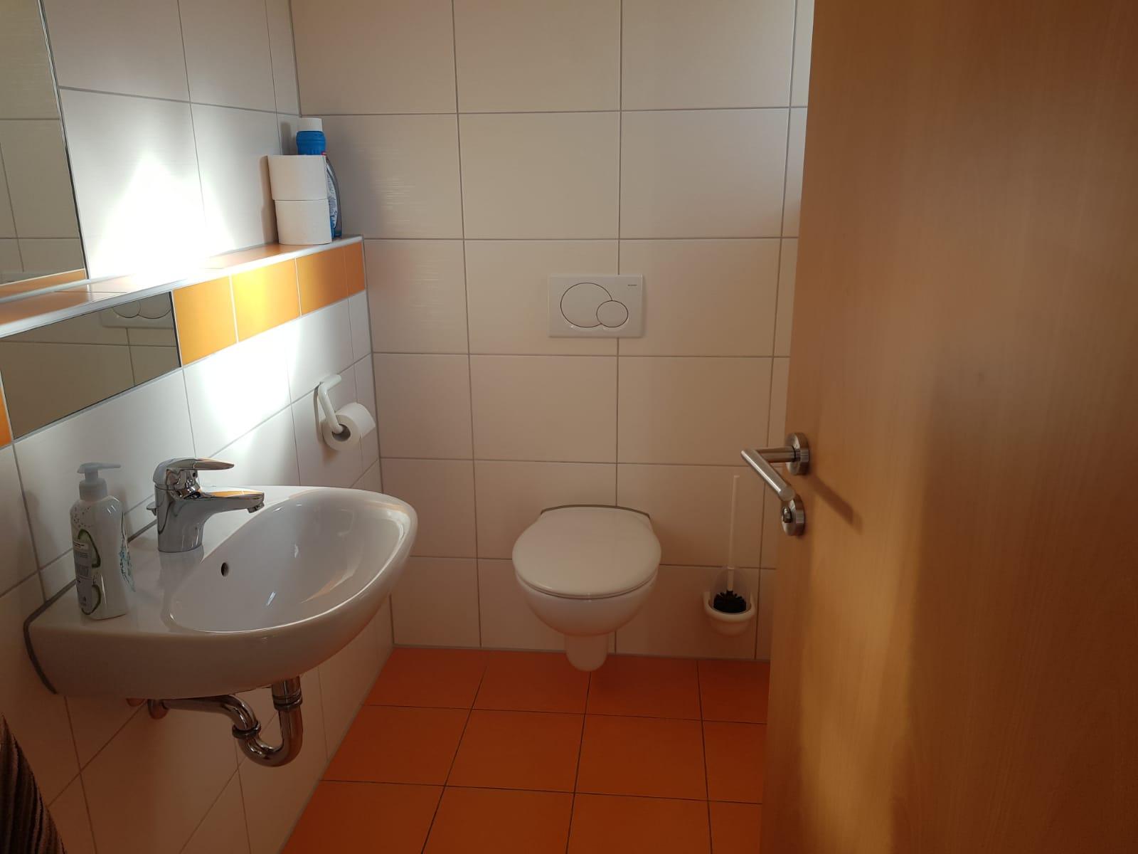 Zusätzliches WC. Alleine schon die Floesenzusammenstellung fand ich toll.