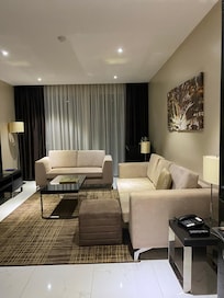 Sitting room in Executive Suite