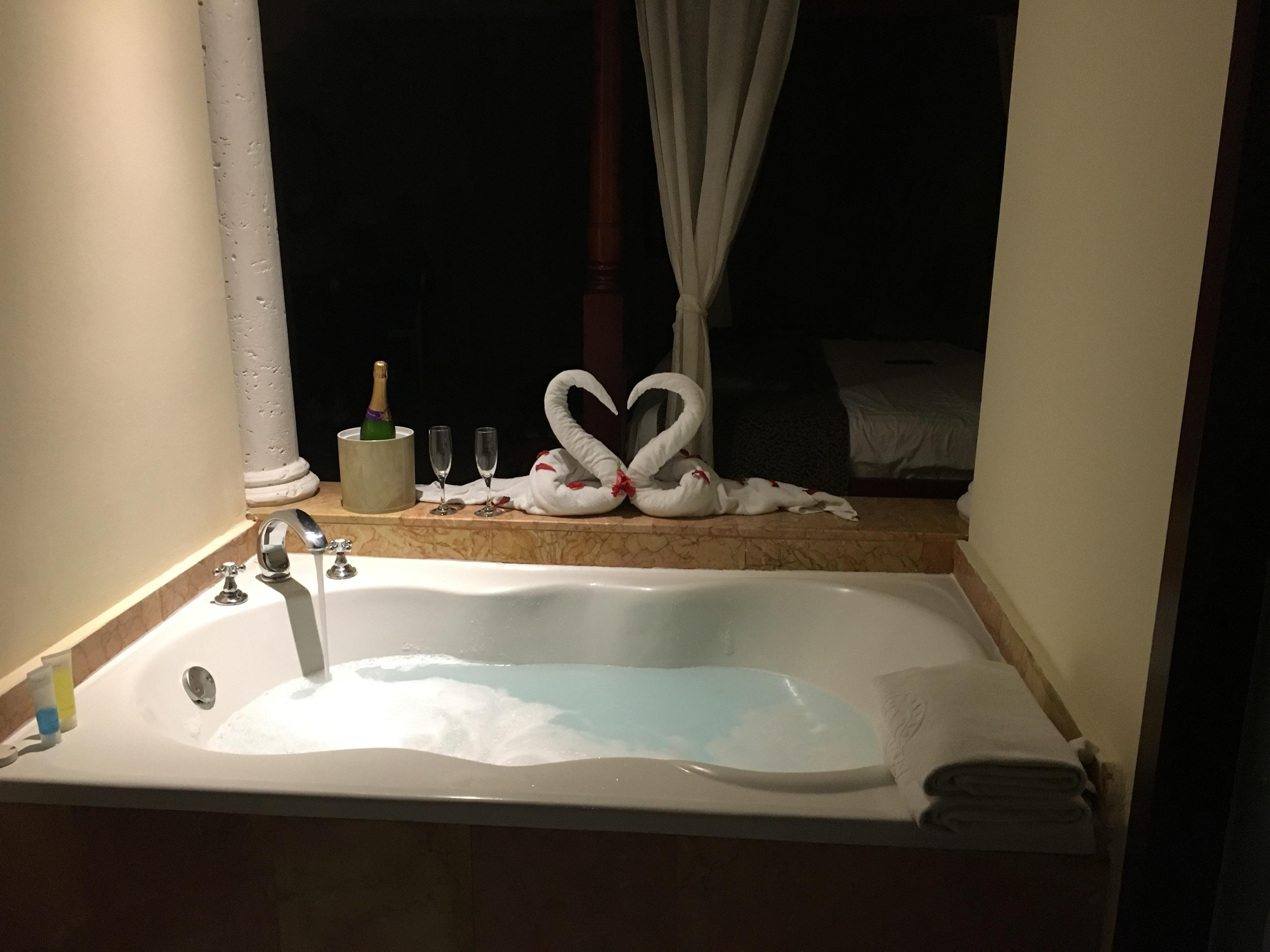 Our indoor jacuzzi tub