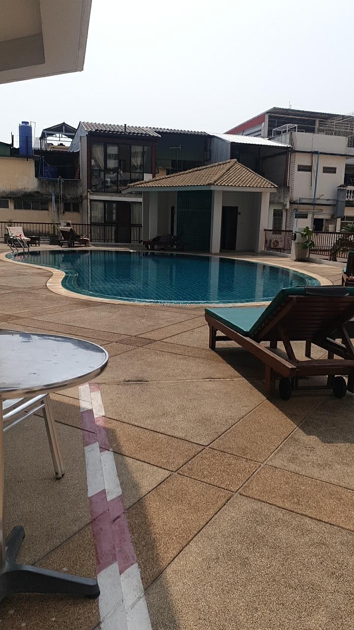 I like this hotel very much with swimming pool 2 very nice