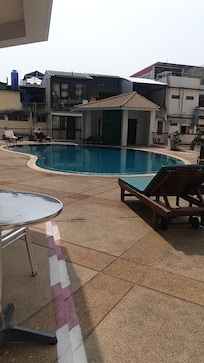 I like this hotel very much with swimming pool 2 very nice