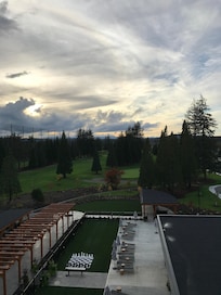 Blick vom Zimmer auf den Golfplatz
