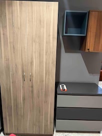 Armario con caja fuerte