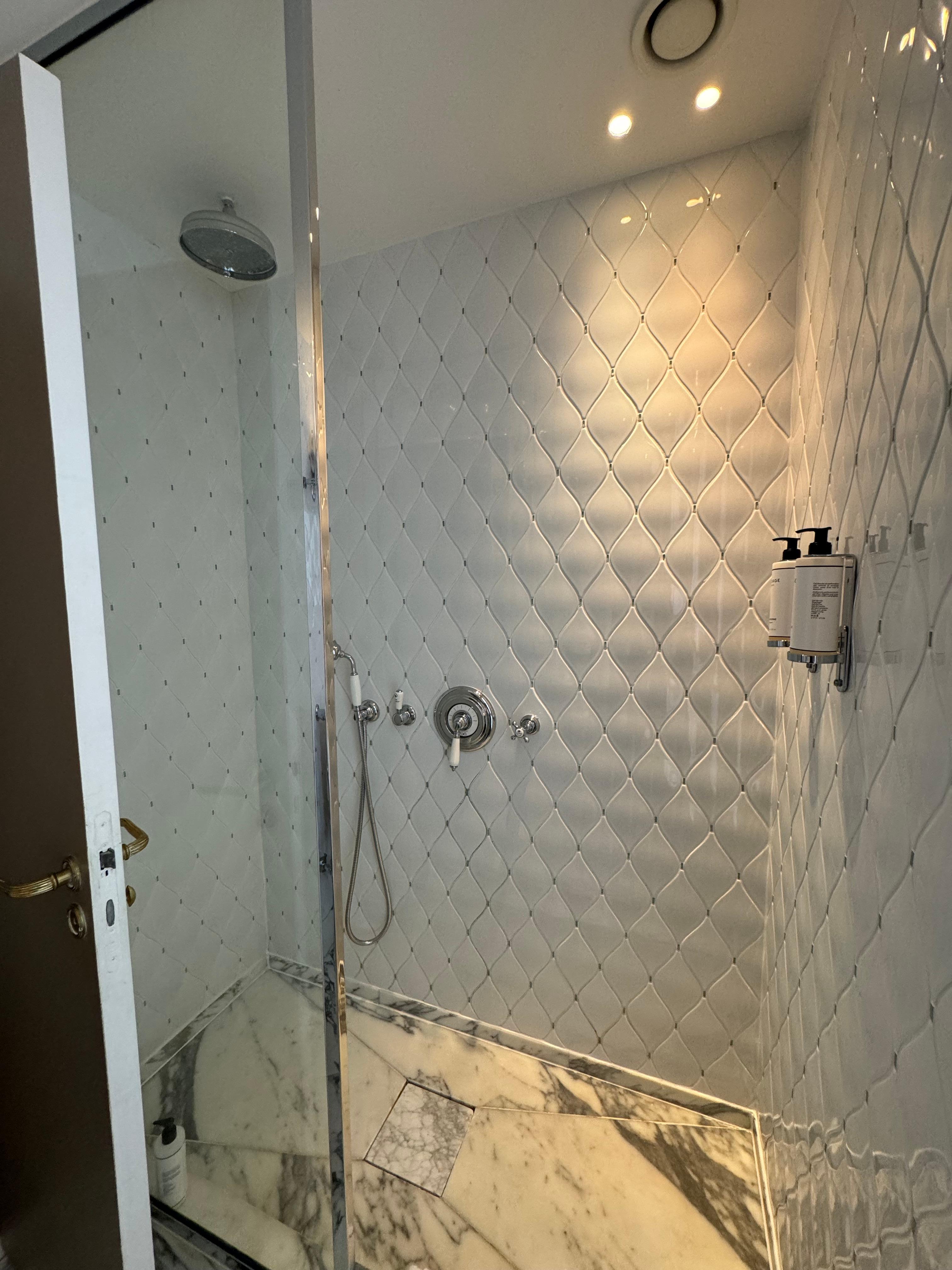 Gorgeous shower area