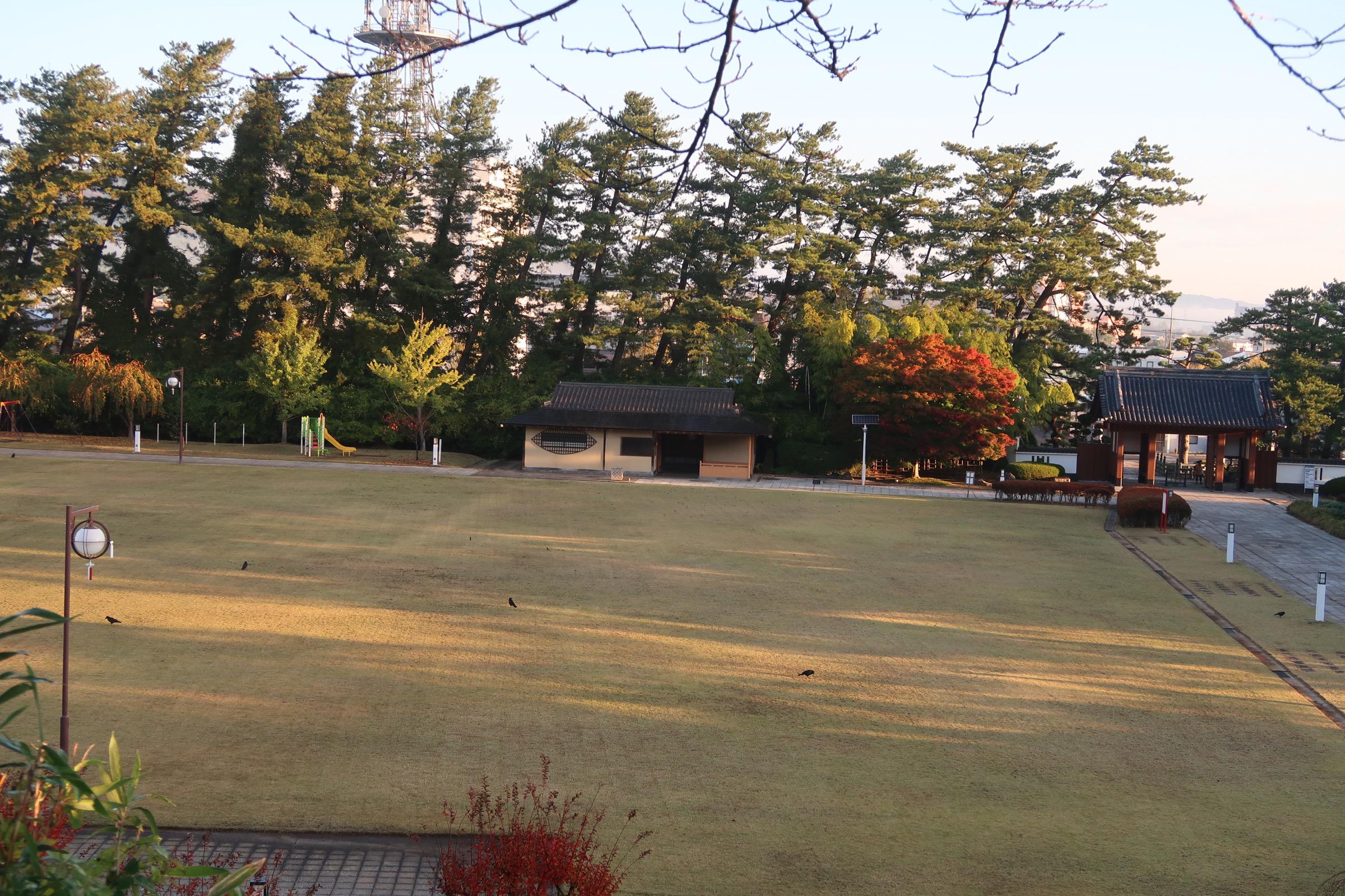 由利本莊城跡