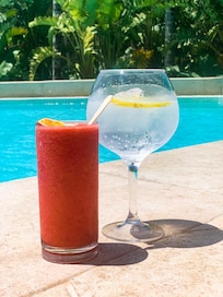 PHOTO BY VESTI
Www.instagram.com/photo_by_vesti