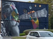 Veggmaleri av Galileo Galilei i nærheten av hotellet