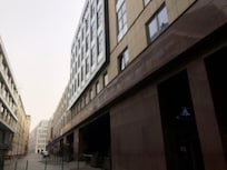 Edificio esterno strada senza uscita