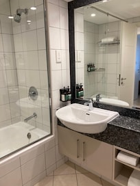 Salle de bain (1 par chambre)