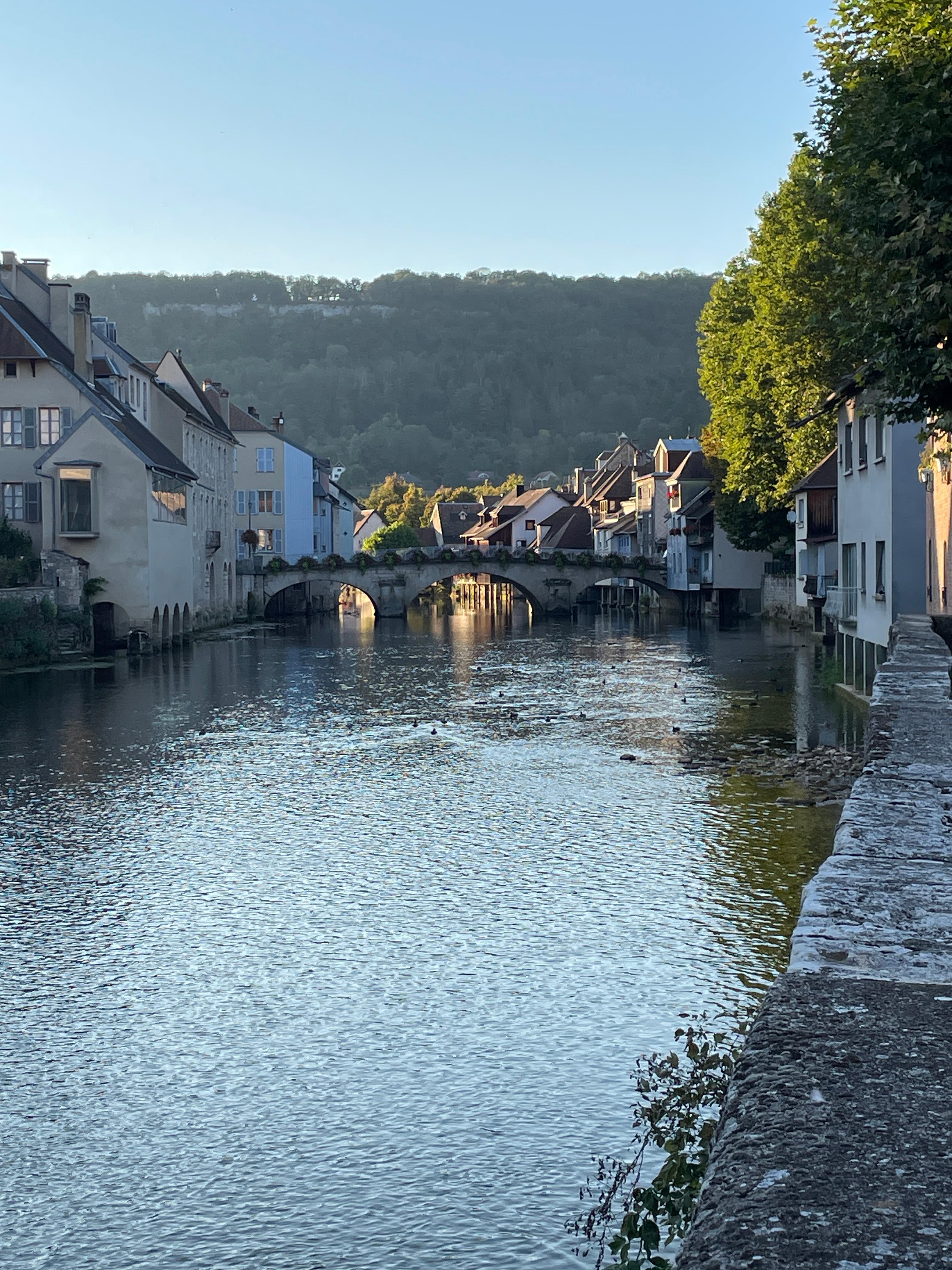 Ornans, sont pont de pierres.