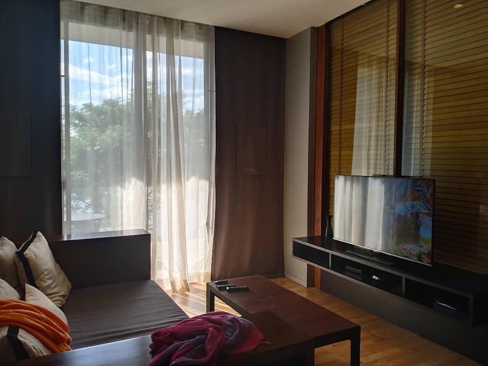 มีมุม Living Room แยกจากห้องนอน