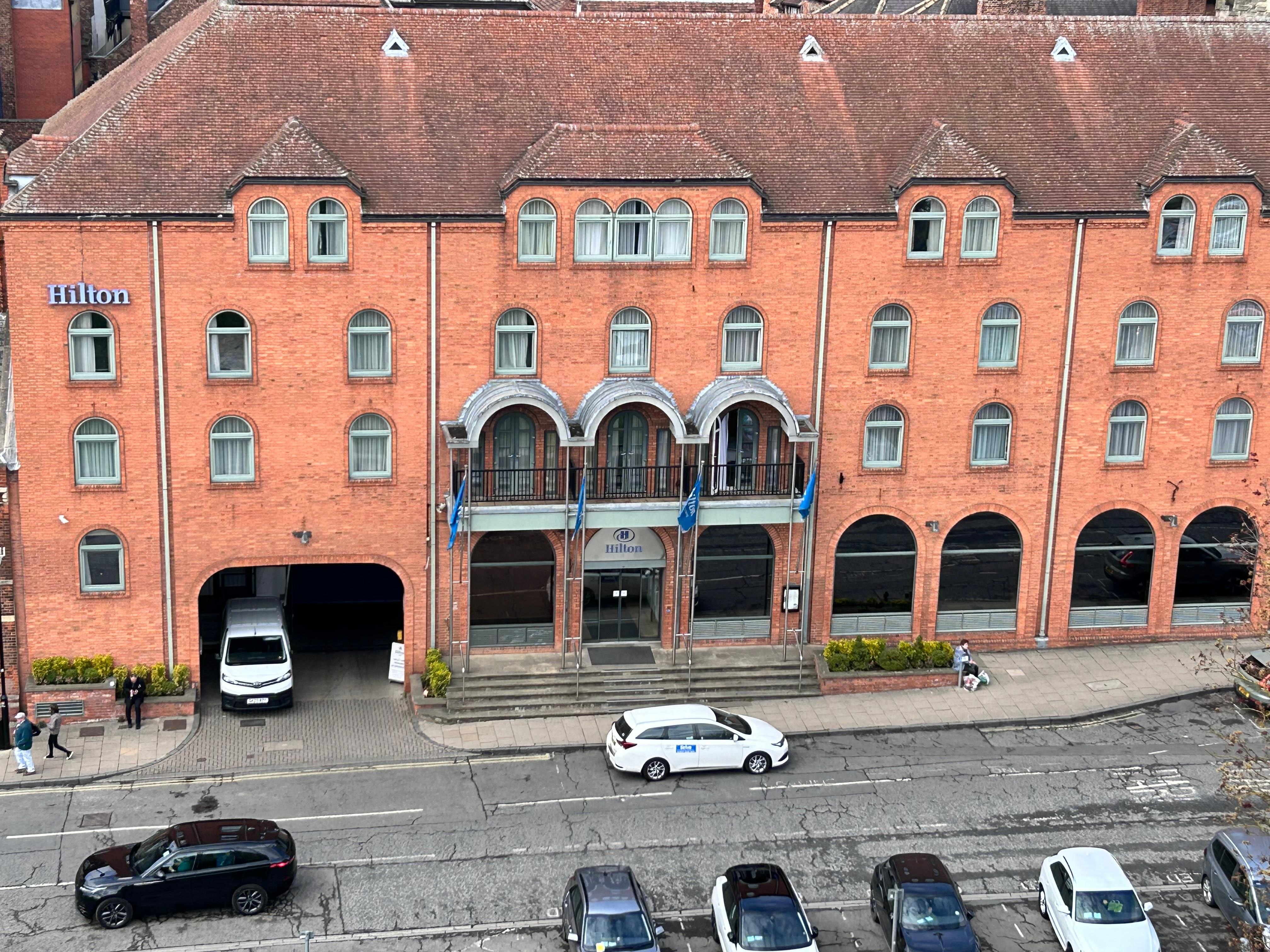 Veldig god beliggenhet midt i sentrum.