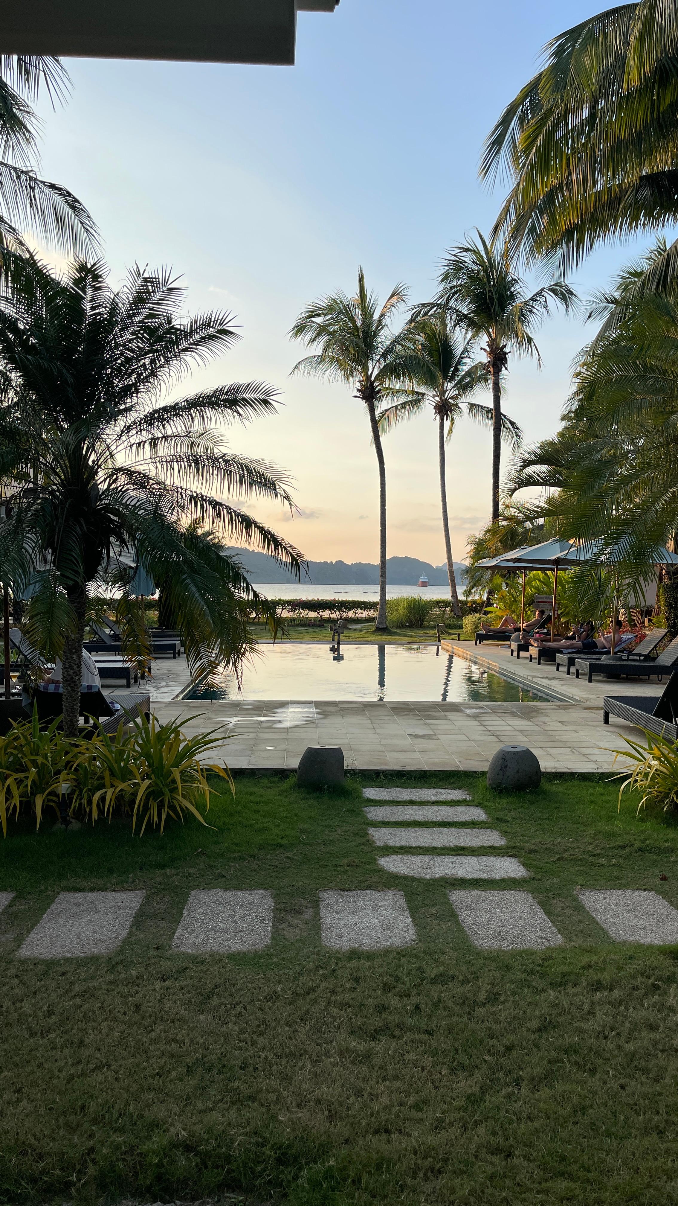 Pool view from our room (Anim room / Cadlao 2) 