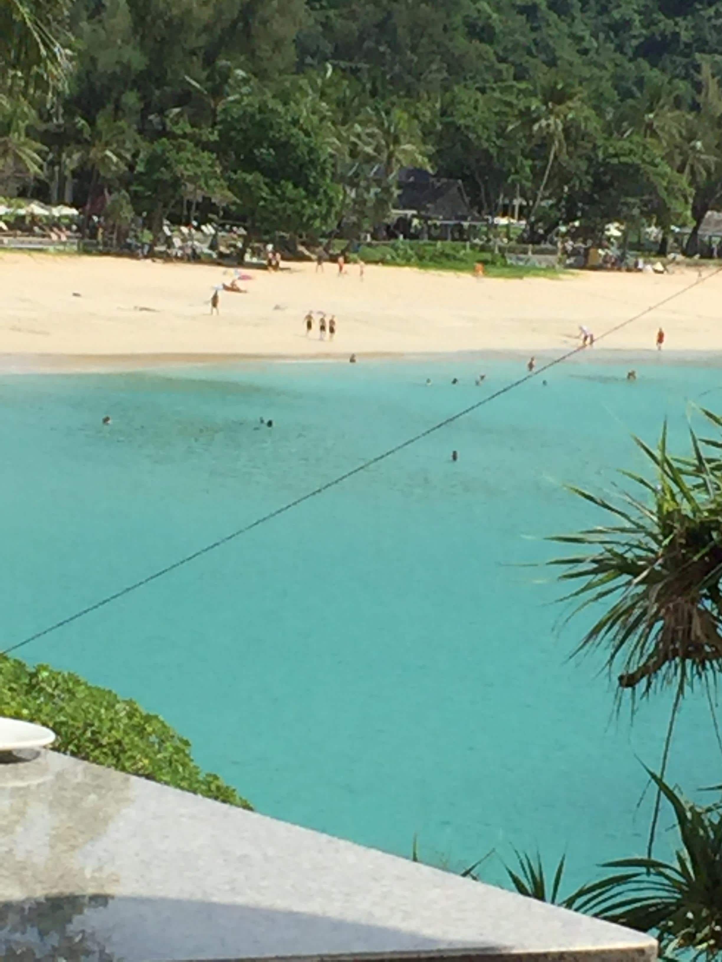 Udsigt fra restauranten over kata noi beach