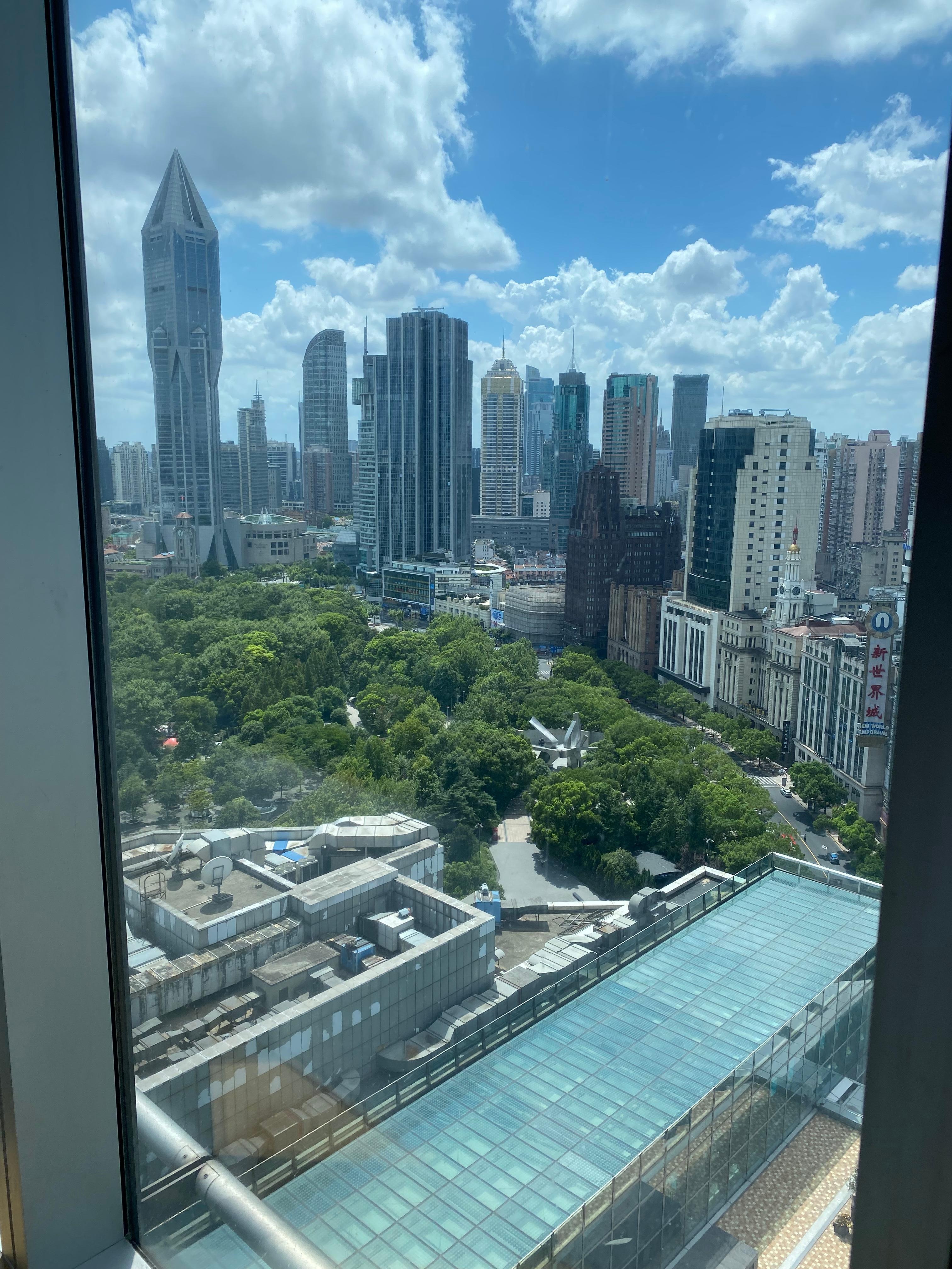 26階宿泊した部屋から見た窓外の風景