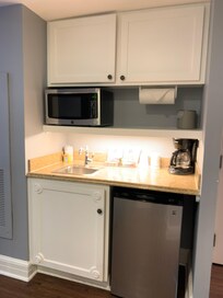 Studio kitchenette
