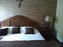 Posada Santa Fe - King-size bed