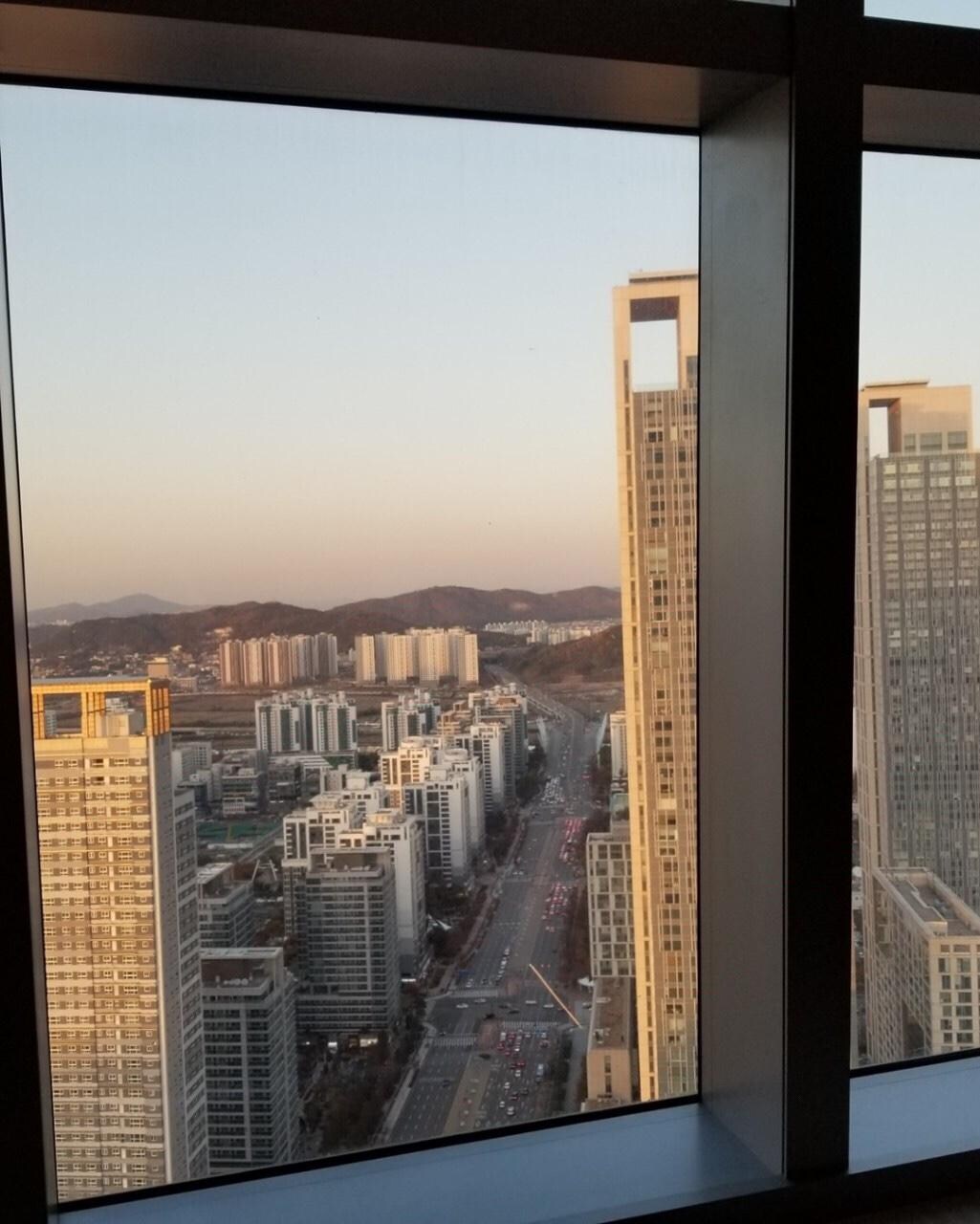 日中の部屋からのロケーション