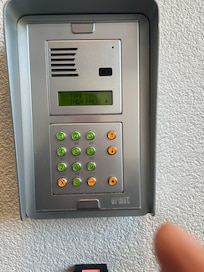 鍵の受け取り方が難しいです。