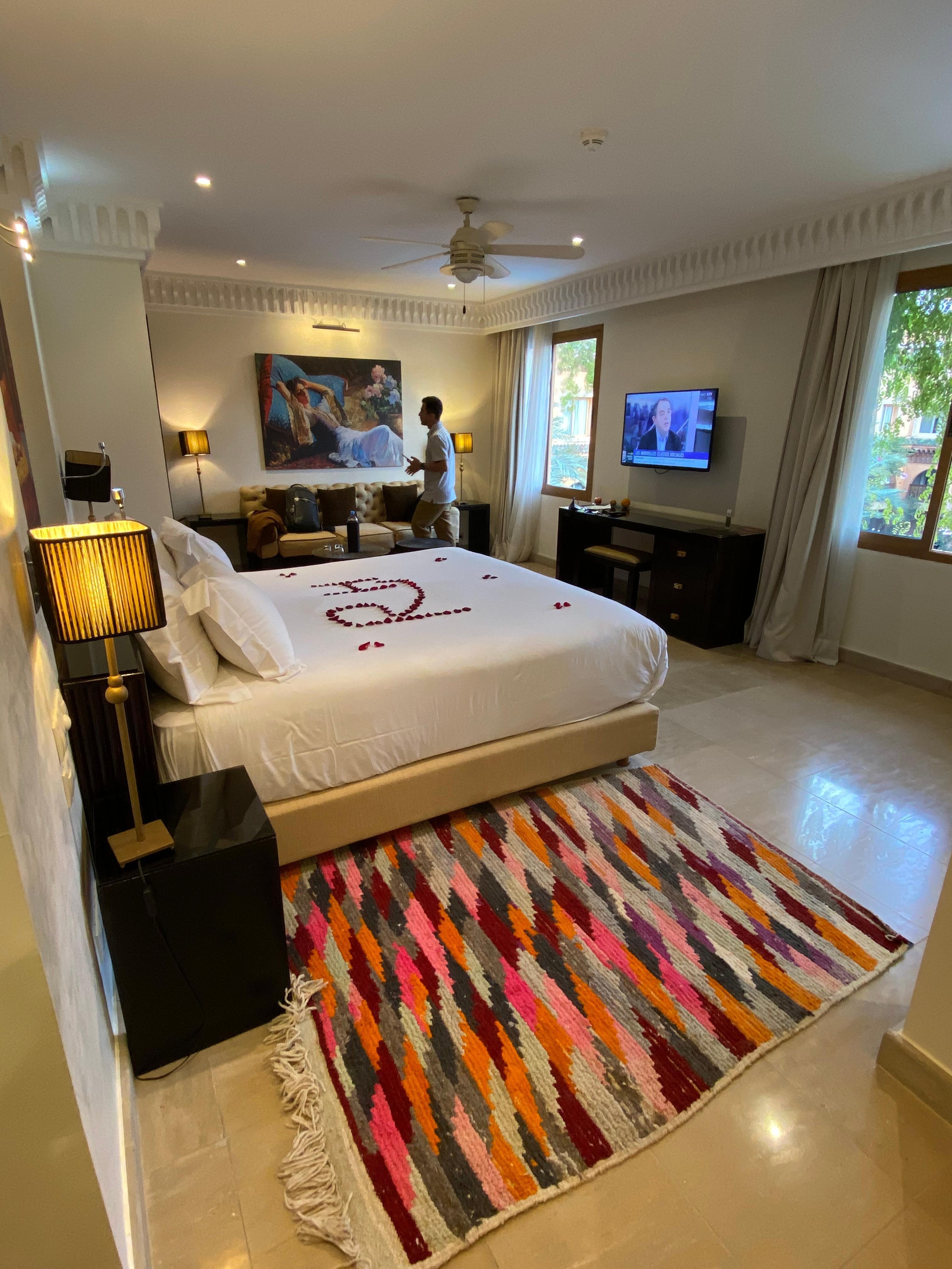 Decoração com rosas no quarto