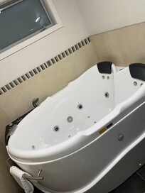 Amazing bath
