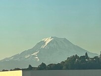 Mount Rainier - room view.