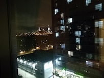 Desde la ventana de la habitación.